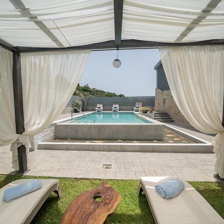 Popi'S Villa Svoronata Extérieur photo