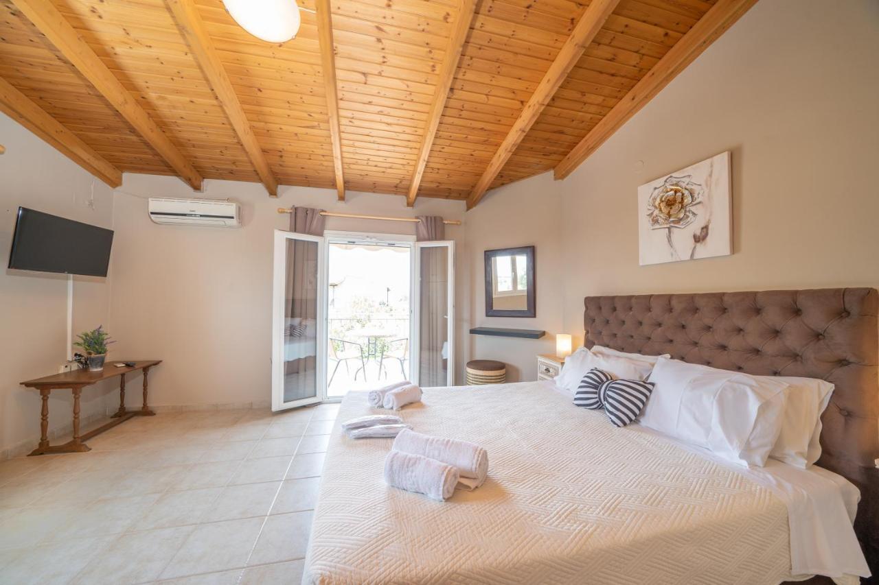 Popi'S Villa Svoronata Extérieur photo