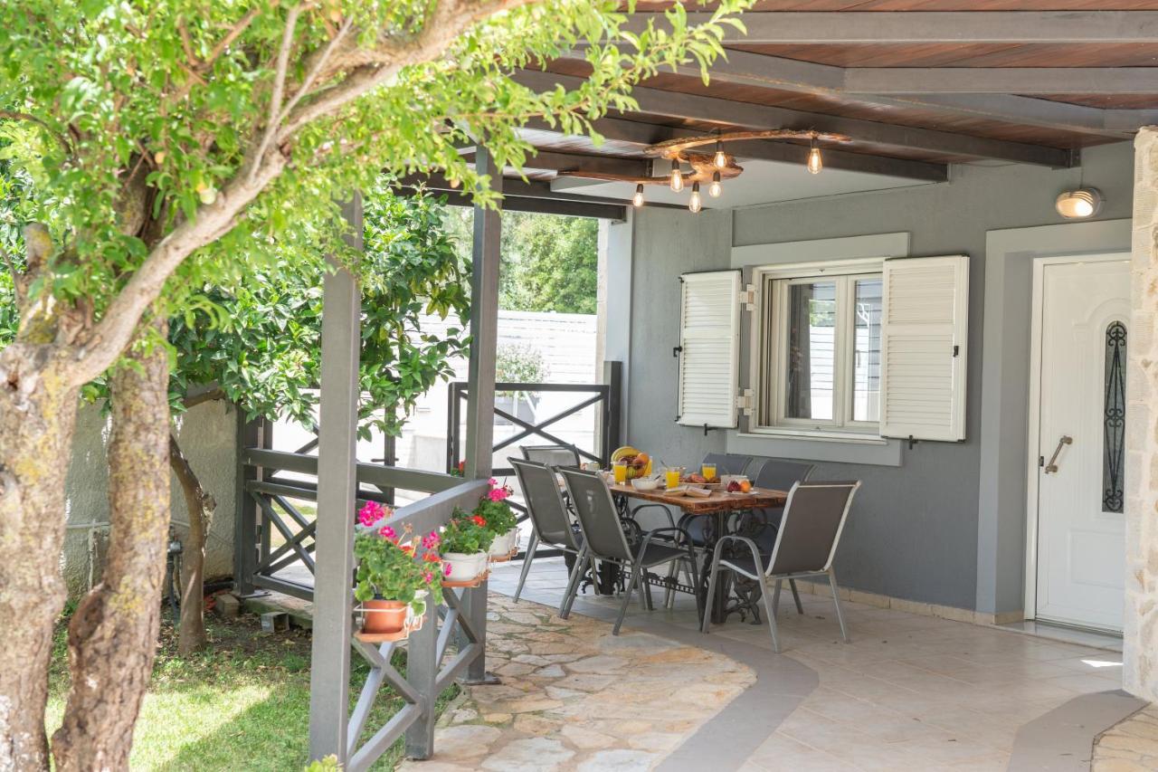Popi'S Villa Svoronata Extérieur photo
